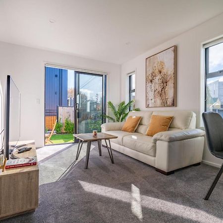 King Bed On Hagley Park Corner In The Cbd Apartment Christchurch Luaran gambar