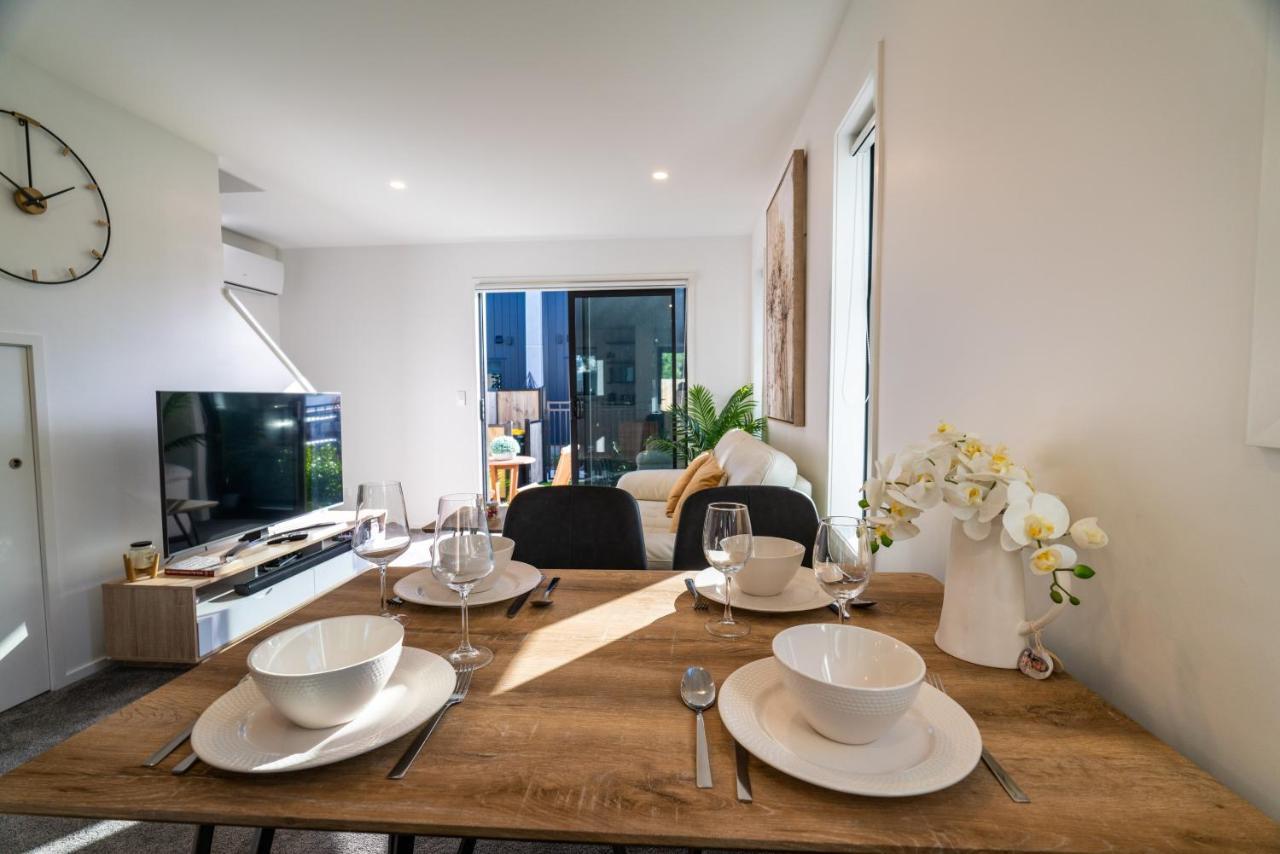 King Bed On Hagley Park Corner In The Cbd Apartment Christchurch Luaran gambar
