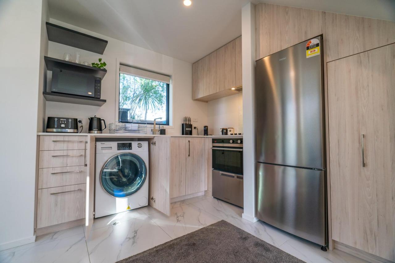 King Bed On Hagley Park Corner In The Cbd Apartment Christchurch Luaran gambar