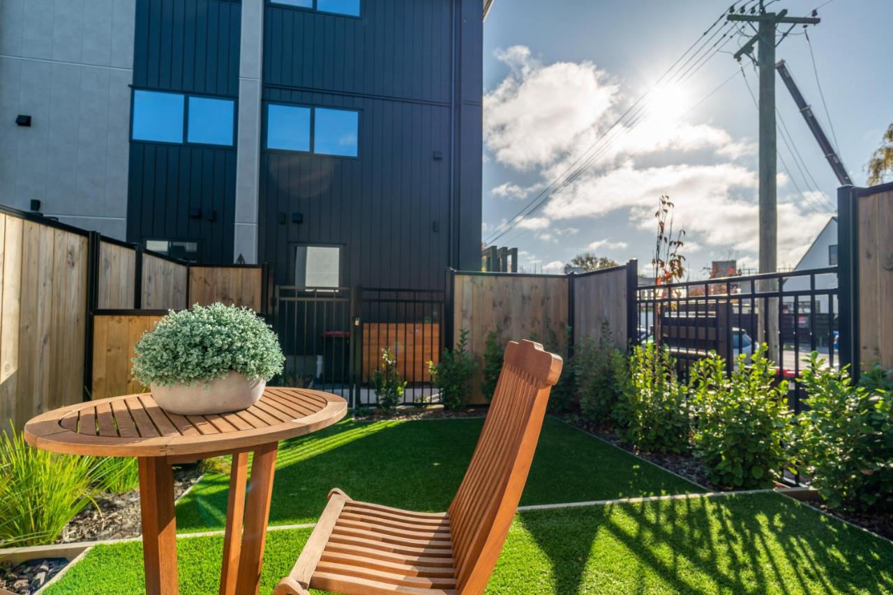 King Bed On Hagley Park Corner In The Cbd Apartment Christchurch Luaran gambar