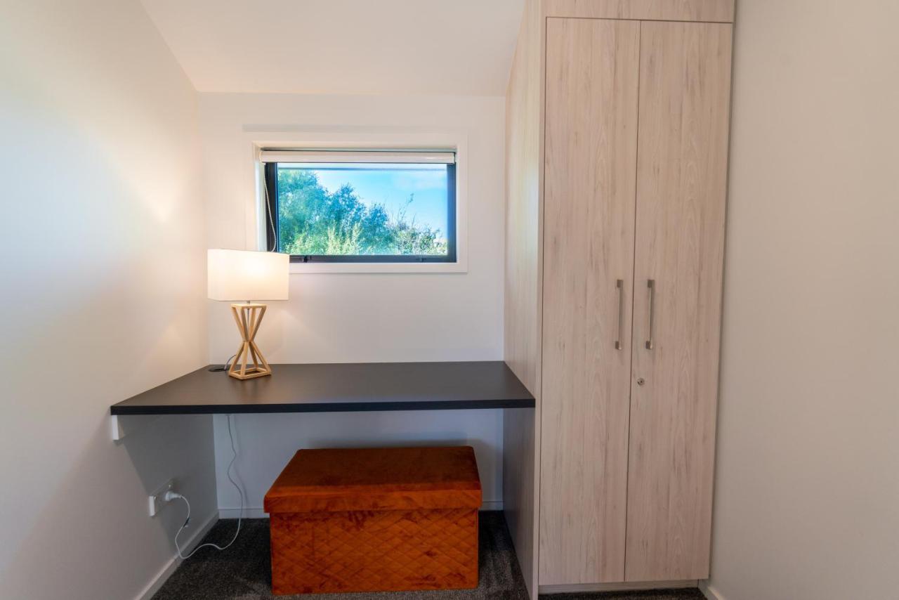 King Bed On Hagley Park Corner In The Cbd Apartment Christchurch Luaran gambar